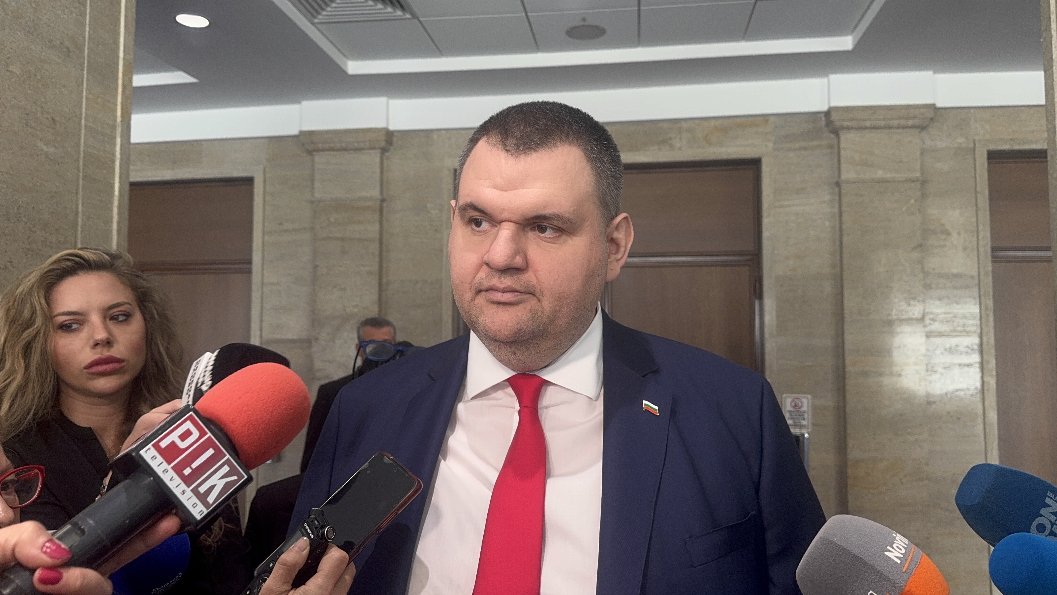 Делян Пеевски, лидер на ДПС и ПГ на ДПС-НОВО НАЧАЛО: Трябва абсолютен контрол на цените на храните и всички останали стоки. Правителството да готви програма за пълен мандат!