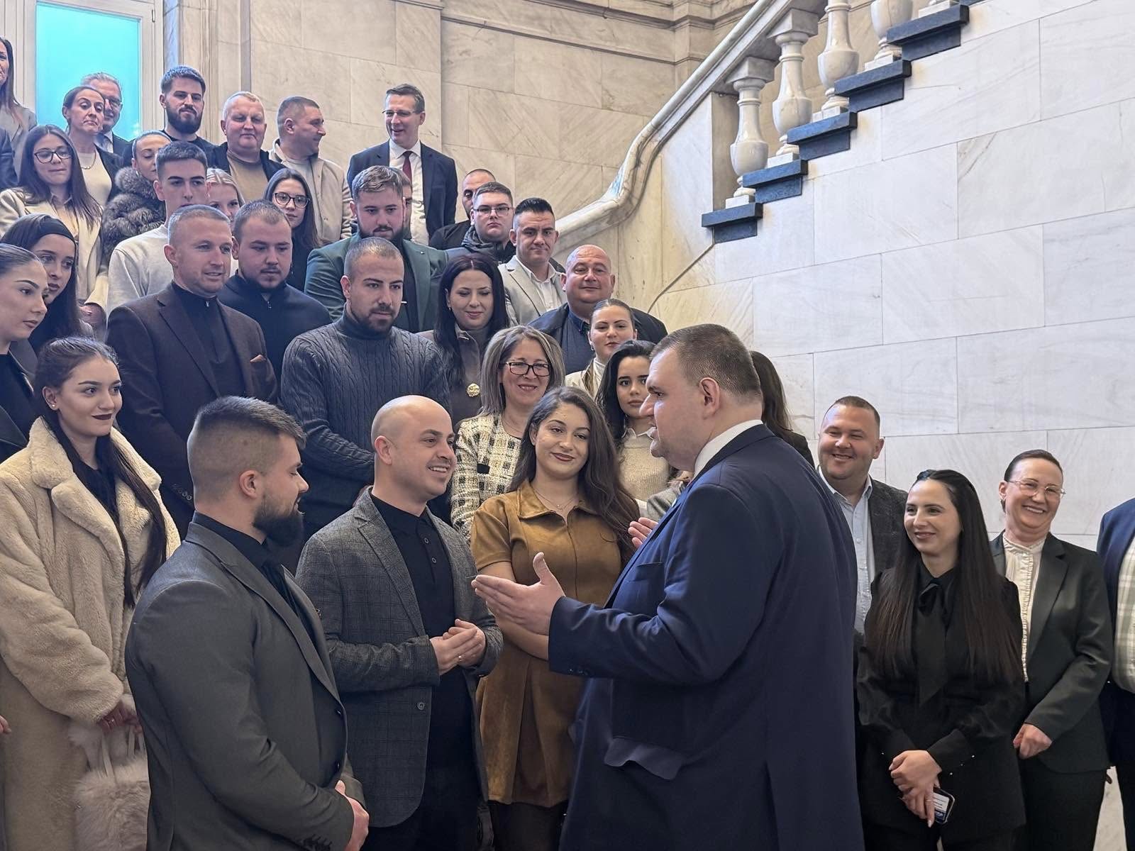 619763120 1425512345602552 6067476406728351692 n