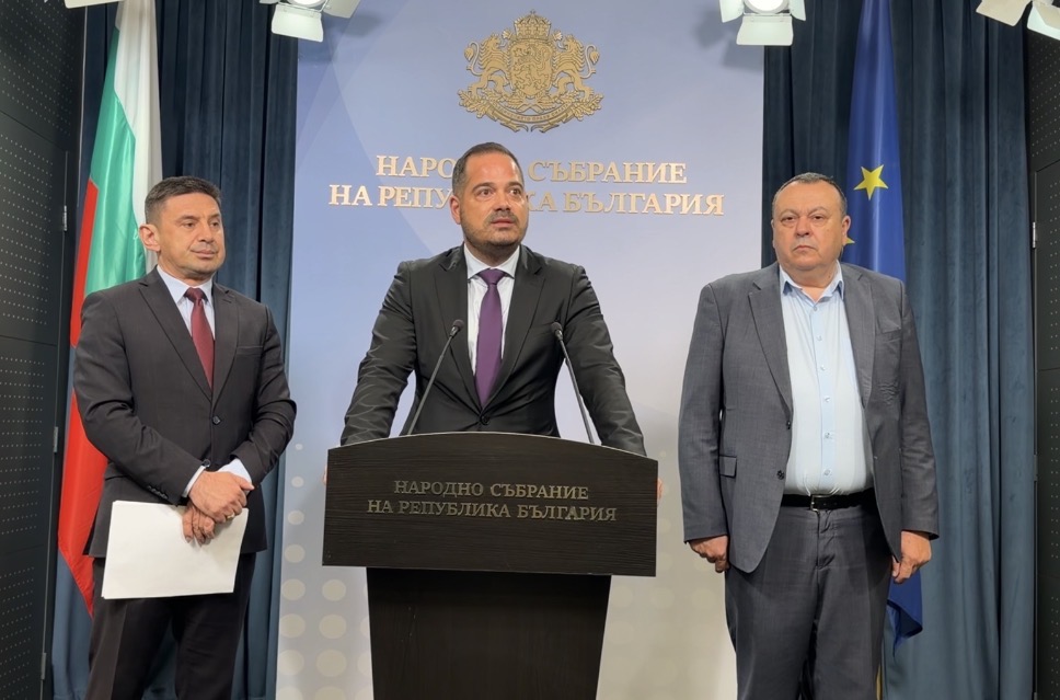 ДПС: Всеки ден по пътищата умират хора, още повече ранени, тежки произшествия, а властта демонстрира нечовешко спокойствие. Настояваме за спешни мерки