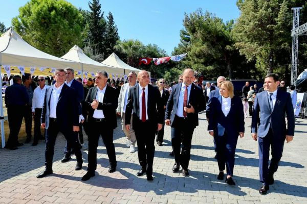 Делегация на ДПС сред официалните гости на 13-ия Балкански фестивал в Измир, Република Турция