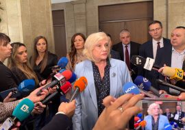 Iskra Mihailova, Deputy Chairperson of the MRF and the Parliamentary Group of the MRF-NEW BEGINNING: “President Iotova, you are the mother and father of this government. They are your responsibility!”