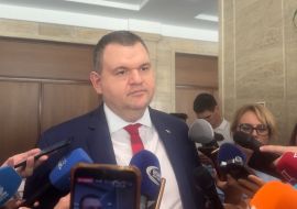 Delyan Peevski, MRF Chairman, has expressed his intention to reveal certain information about Radev and his associates. He firmly believes that Bulgaria should remain under the control of its citizens and not be influenced by Russia or Moscow.